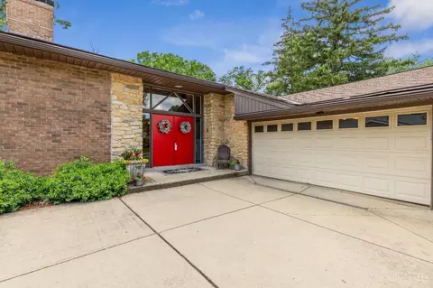 Exterior - 11281 Hanover Rd, Forest Park, OH 45240 photo 3 of 10