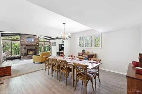 Dining - 11281 Hanover Rd, Forest Park, OH 45240 photo 3 of 4