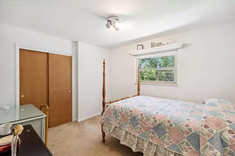 Bedroom - 11281 Hanover Rd, Forest Park, OH 45240 photo 6 of 7