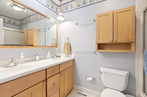 Bath - 11281 Hanover Rd, Forest Park, OH 45240 photo 3 of 3