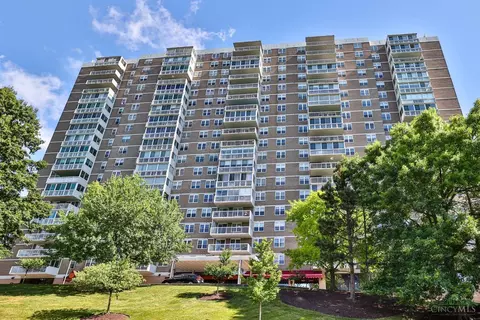 2444 Madison Rd #304, Cincinnati, OH 45208