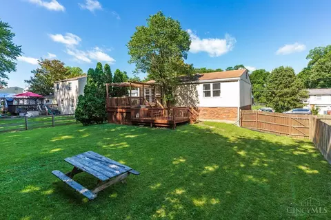 683 Holiday Dr, Cincinnati, OH 45245 photo 19