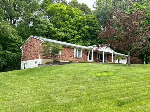 5560 Holladay Rd, Hillsboro, OH 45133