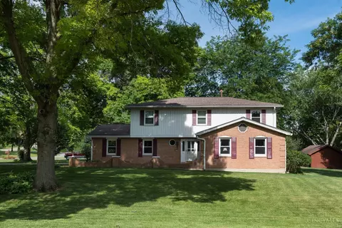 8809 Meadow View Dr, West Chester, OH 45069
