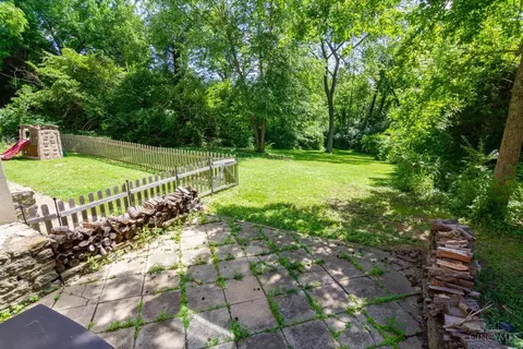 Exterior - 6100 Plainfield Rd, Cincinnati, OH 45213 photo 4 of 7