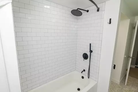 Bath - 6100 Plainfield Rd, Cincinnati, OH 45213 photo 7 of 7