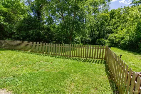 Exterior - 6100 Plainfield Rd, Cincinnati, OH 45213 photo 5 of 7