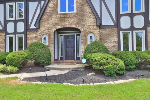 Exterior - 35 Carpenters Run, Blue Ash, OH 45241 photo 2 of 15