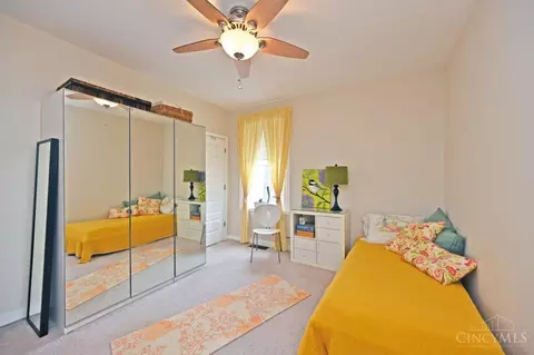 Bedroom - 4324 Beech Hill Ave, Cincinnati, OH 45223 photo 5 of 6