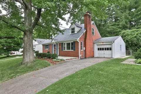 2635 Bonnie Dr, Cincinnati, OH 45230