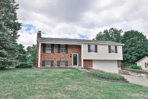 6935 Panther Dr, Liberty Township, OH 45044
