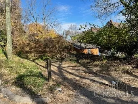 3545 Vinecrest Pl, Cincinnati, OH 45220 photo 3