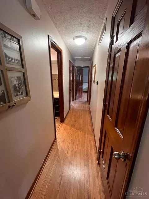 702 Victoria Dr, Franklin, OH 45005 photo 12