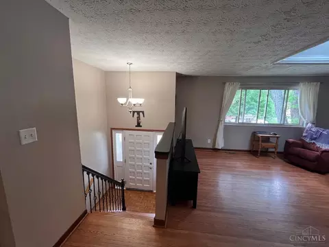 702 Victoria Dr, Franklin, OH 45005 photo 6
