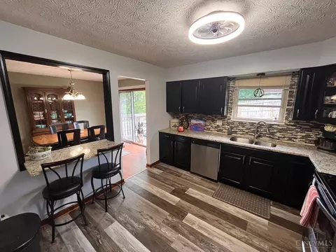 702 Victoria Dr, Franklin, OH 45005 photo 10