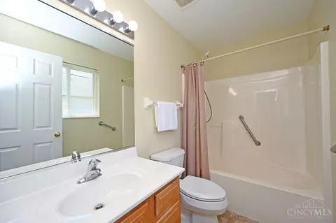 665 Amber Trl, Cincinnati, OH 45244 photo 23