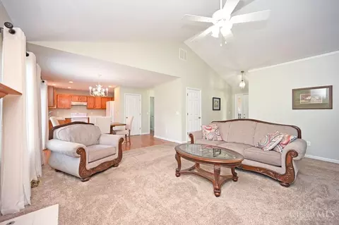 665 Amber Trl, Cincinnati, OH 45244 photo 10