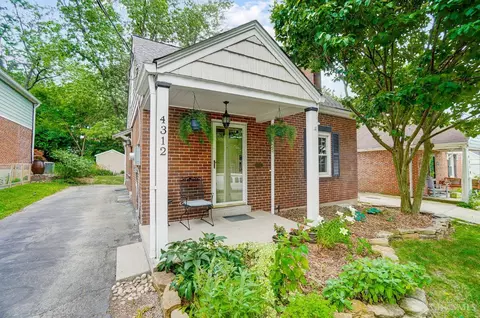 Exterior - 4312 Grove Ave, Mariemont, OH 45227 photo 3 of 6