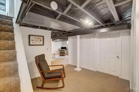 Entry Way - 4312 Grove Ave, Mariemont, OH 45227 photo 4 of 4
