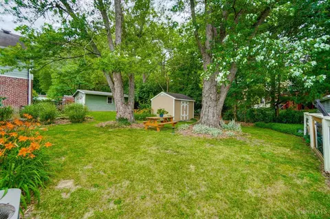 Exterior - 4312 Grove Ave, Mariemont, OH 45227 photo 6 of 6
