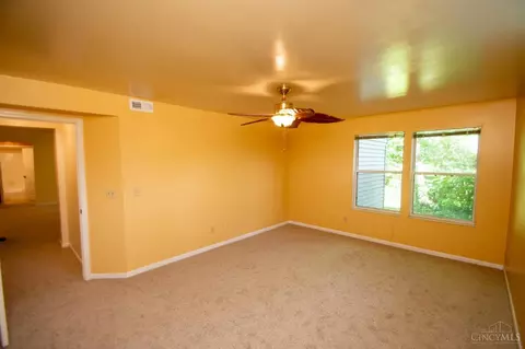 3999 Maplefield Ct #5F, Cincinnati, OH 45255 photo 11