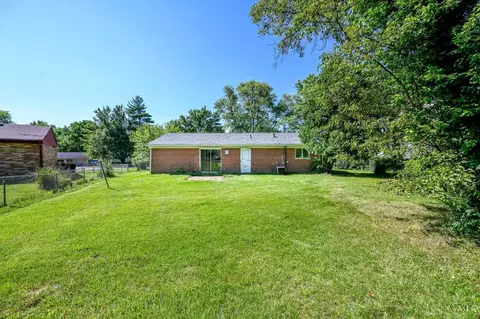 Exterior - 1346 Randomhill Rd, Cincinnati, OH 45231 photo 7 of 8