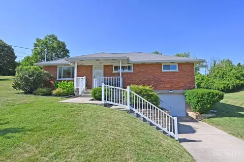 6712 Hearne Rd, Cincinnati, OH 45248