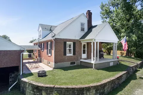 Exterior - 442 State St, Georgetown, OH 45121 photo 8 of 10