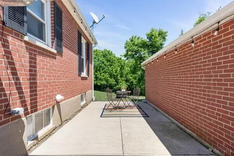 Exterior - 442 State St, Georgetown, OH 45121 photo 7 of 10