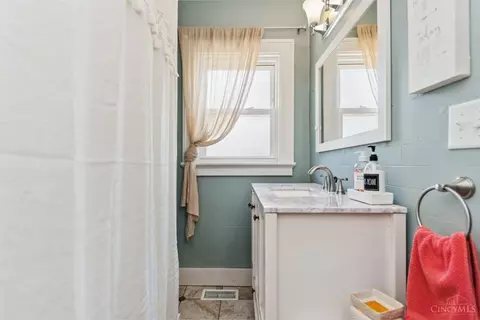 Bath - 442 State St, Georgetown, OH 45121 photo 1 of 1
