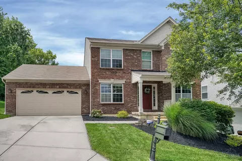 5165 Leslies Woods Ct, Cincinnati, OH 45211
