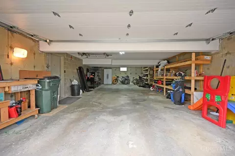 Exterior - 2161 Berrypatch Dr, Cincinnati, OH 45244 photo 7 of 16
