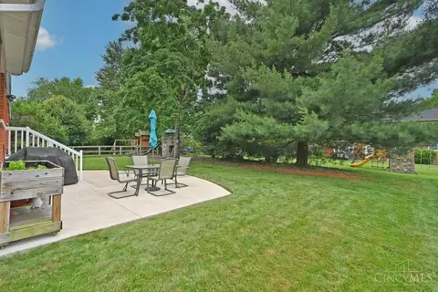 Exterior - 2161 Berrypatch Dr, Cincinnati, OH 45244 photo 10 of 16