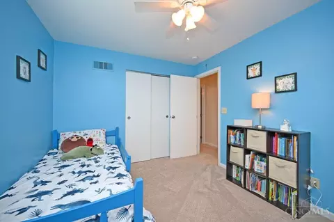 Bedroom - 2161 Berrypatch Dr, Cincinnati, OH 45244 photo 7 of 9