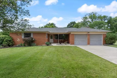 8489 Ashwood Dr, West Chester, OH 45069