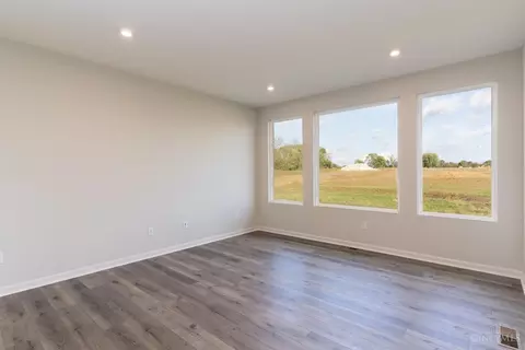 Living - 2522 Bartram Ln, Harrison, OH 45030 photo 1 of 4