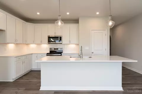 Kitchen - 2522 Bartram Ln, Harrison, OH 45030 photo 2 of 3