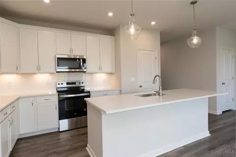Kitchen - 2522 Bartram Ln, Harrison, OH 45030 photo 3 of 3