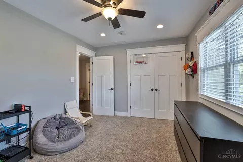 Bedroom - 4731 Hunt Rd, Blue Ash, OH 45242 photo 5 of 5