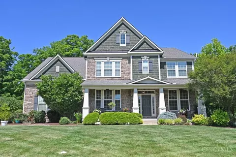 5151 Oak Brook Dr, Cincinnati, OH 45244
