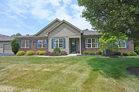 6800 Gentry Ln, Mason, OH 45040