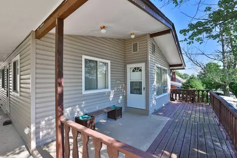 Exterior - 1667 Krylon Dr, Reading, OH 45215 photo 2 of 10