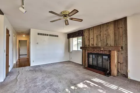 Living - 1667 Krylon Dr, Reading, OH 45215 photo 3 of 3