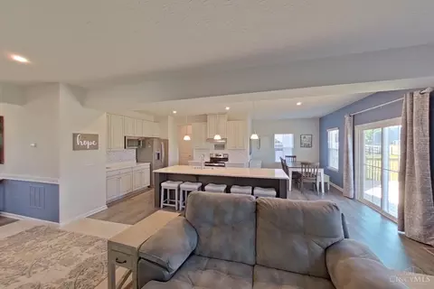 Entry Way - 2689 Aristides Ct, Morrow, OH 45152 photo 3 of 5