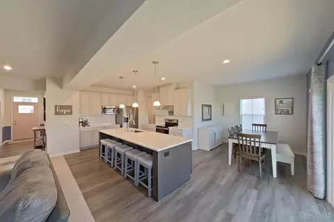 Kitchen - 2689 Aristides Ct, Morrow, OH 45152 photo 1 of 8
