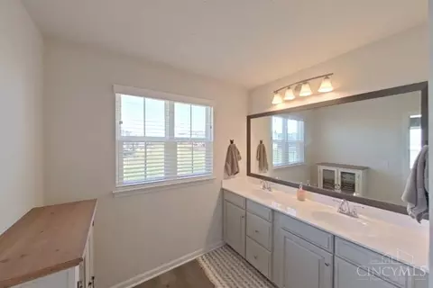 Bath - 2689 Aristides Ct, Morrow, OH 45152 photo 6 of 6