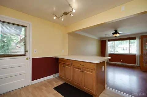 9104 Cherry Blossom Ln, Cincinnati, OH 45231 photo 14