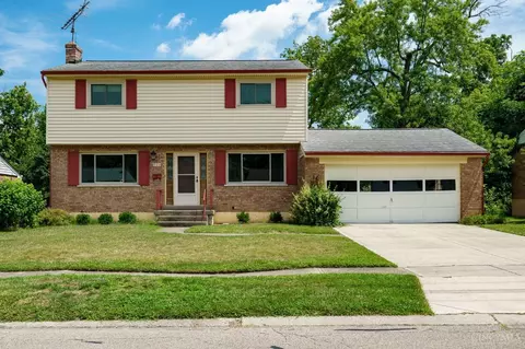 9104 Cherry Blossom Ln, Cincinnati, OH 45231