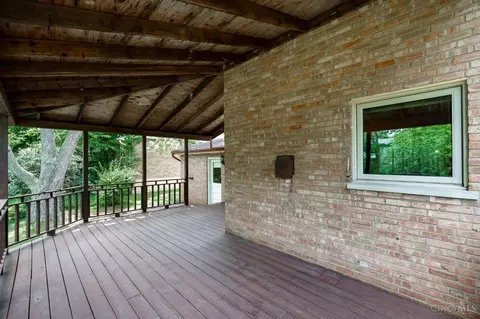 9104 Cherry Blossom Ln, Cincinnati, OH 45231 photo 40