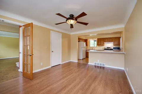9104 Cherry Blossom Ln, Cincinnati, OH 45231 photo 16